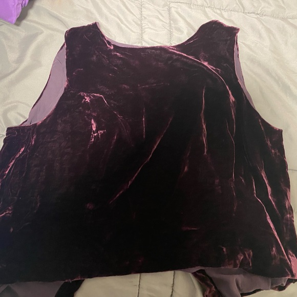 Purple button up vest - Picture 2 of 3